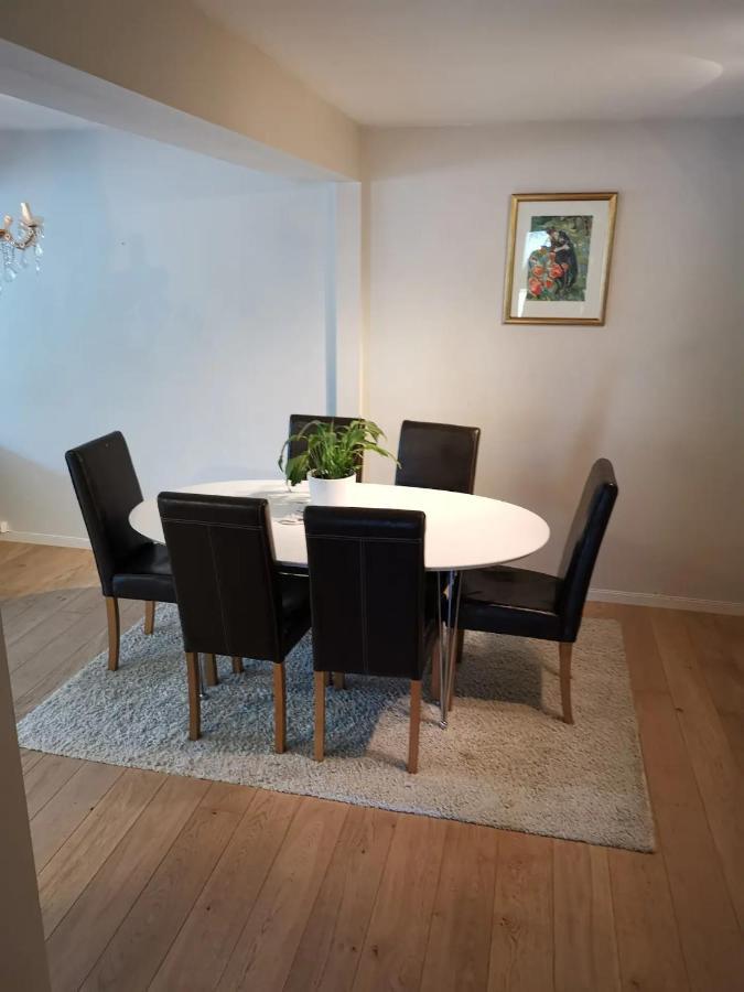 Big, Spacious Apartment With Free Parking Tromsø Buitenkant foto